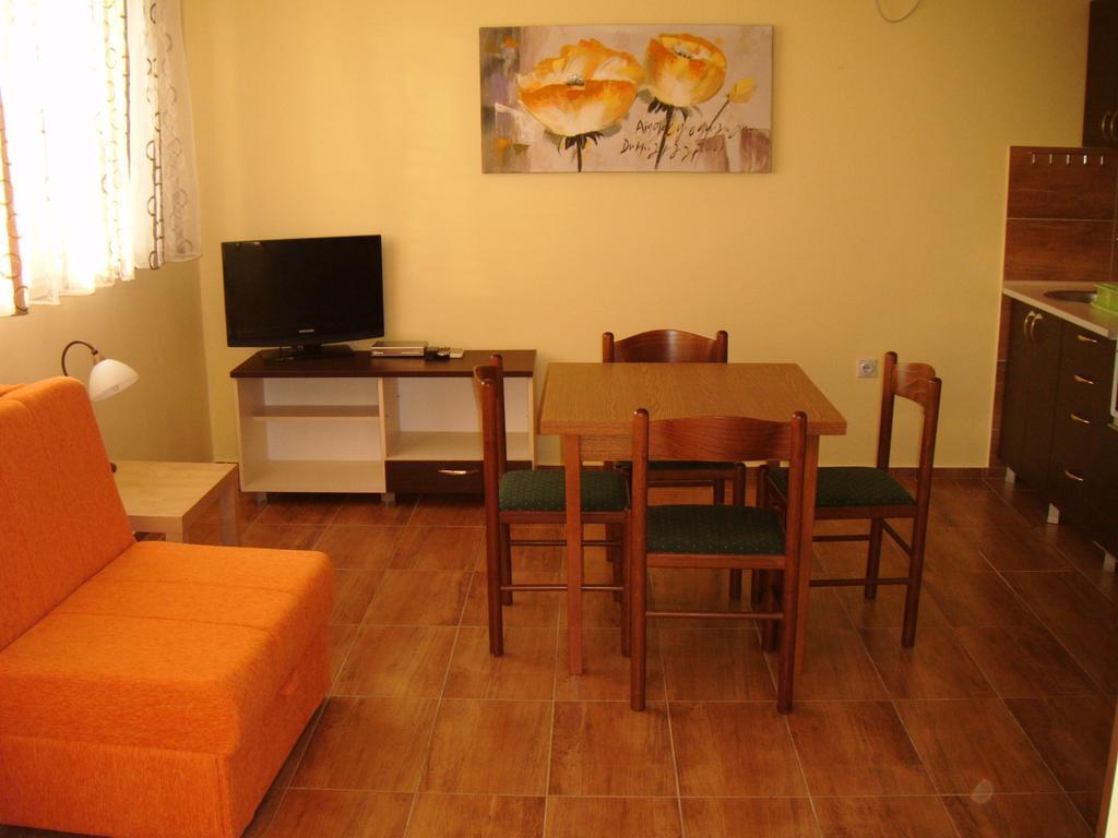 Apartments Bombona Utjeha Rum bild